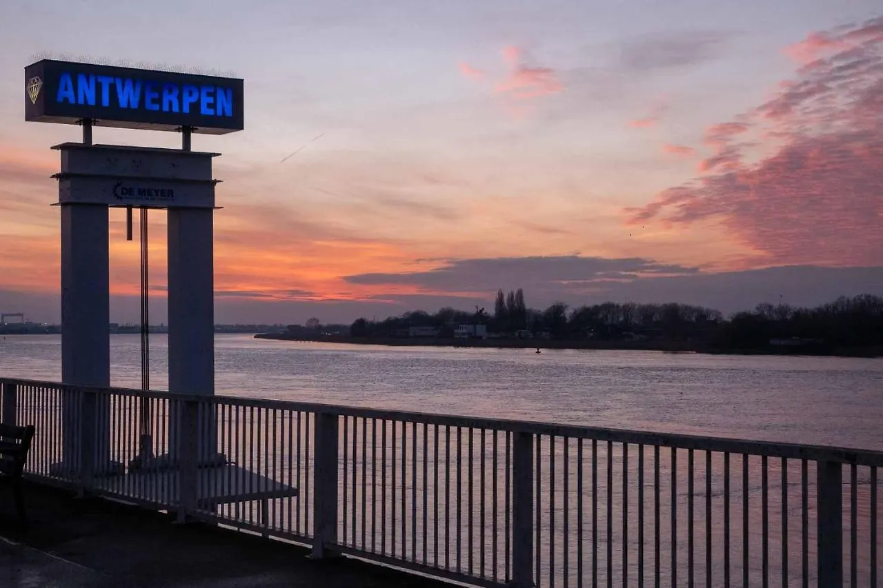 Bed & Breakfast Antwerp For Two B&B